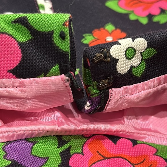 Gorgeous 1960's Vintage Colorful Floral Pique dress! 😍 - Picture 8 of 11